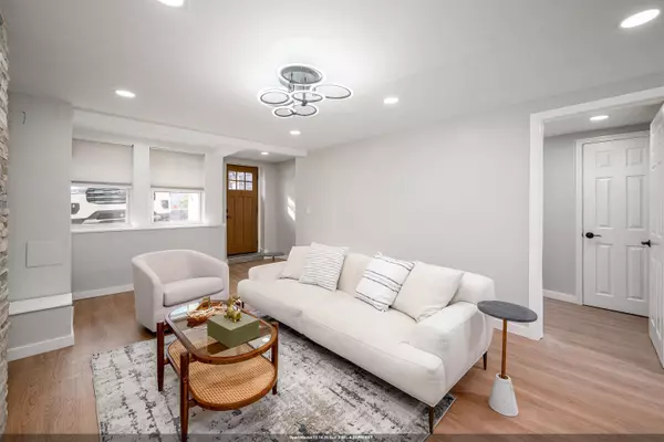 70 BOWERS ST #1, Jc Heights, NJ 07307