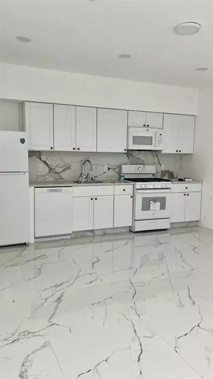 767 NEWARK AVE  #1, Jc Journal Square, NJ 07306