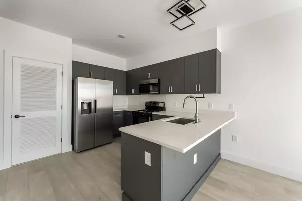 Bayonne, NJ 07002,43-45 32ND ST #503