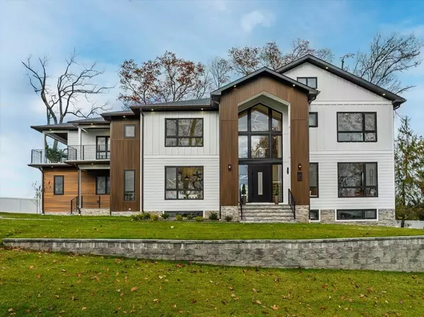 60 BAKER RD, Livingston, NJ 07039