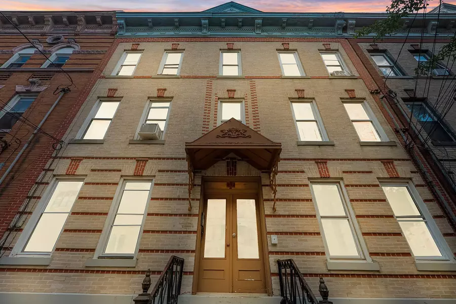 232 VAN HORNE ST  #4, Jc Bergen-lafayett, NJ 07304