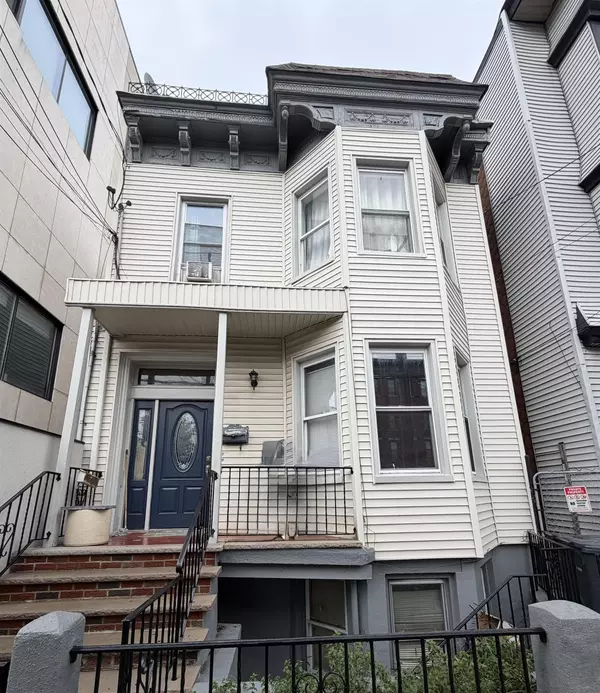2808 PALISADE AVE, Weehawken, NJ 07086