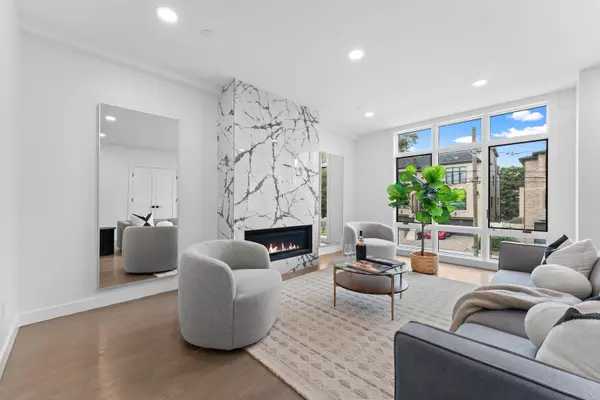 Cliffside Park, NJ 07010,230 GRANT AVE