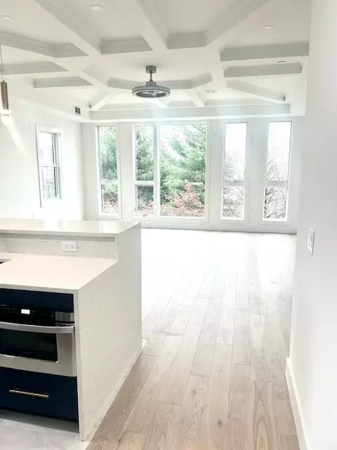 Jc Journal Square, NJ 07306,125 COLLARD ST  #2