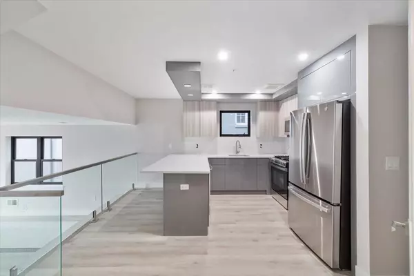 West New York, NJ 07093,526 64TH ST #2