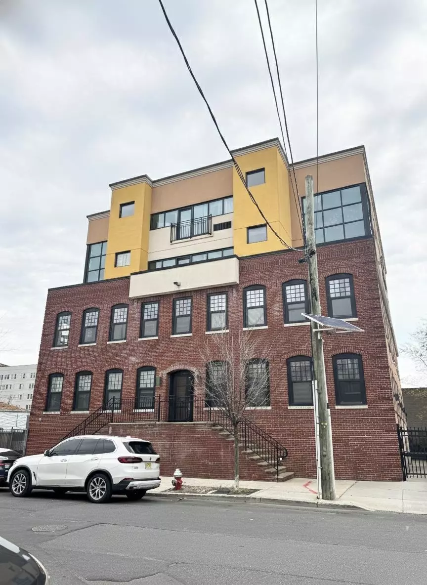 Jc West Bergen, NJ 07305,190 CULVER AVE #104