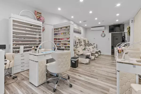 West New York, NJ 07093,440 52ND ST