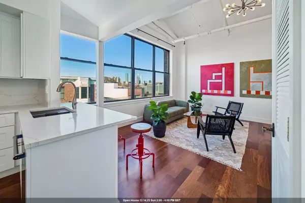 300 COMMUNIPAW AVE #310, Jc Bergen-lafayett, NJ 07304