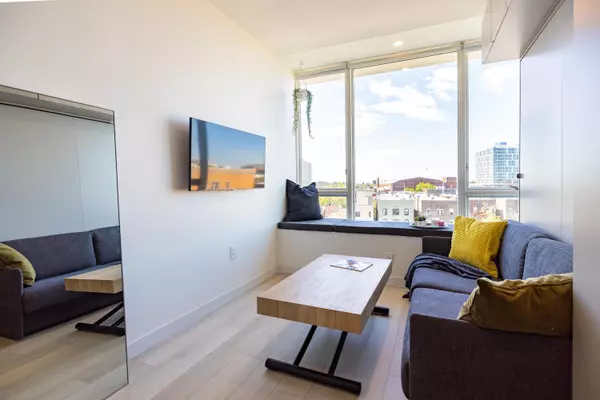 Jc Journal Square, NJ 07306,190 ACADEMY ST #608