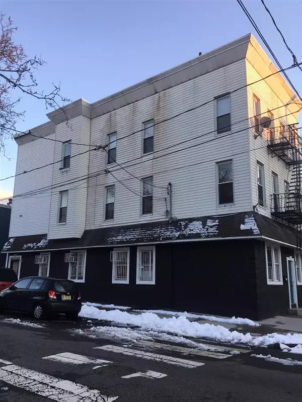 236 NEW YORK AVE  #4, Jc Heights, NJ 07307