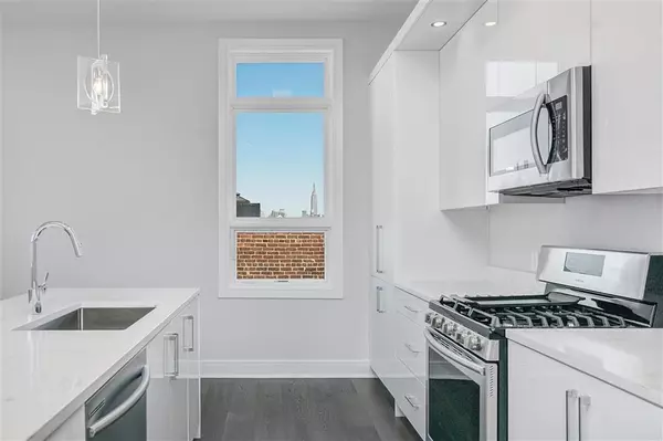 Union City, NJ 07087,119 PETER ST #604