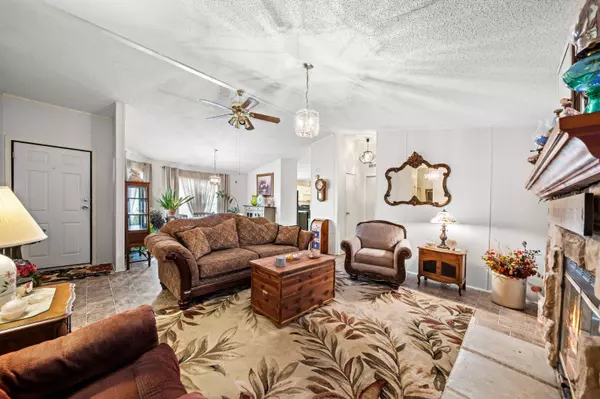 Ingram, TX 78025,500 Post Oak