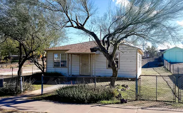 Ajo, AZ 85321,731 Ocotillo