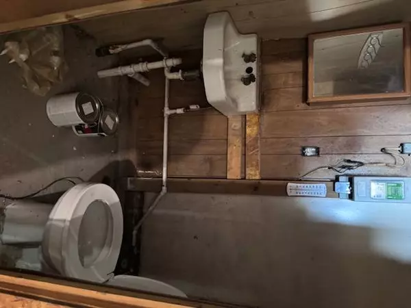 Altamont, MO 64620,27067 US Highway 69