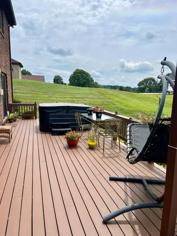 Jackson, OH 45640,75 Evanswood