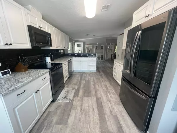 Lakeland, FL 33810,9404 Ultra Drive #621