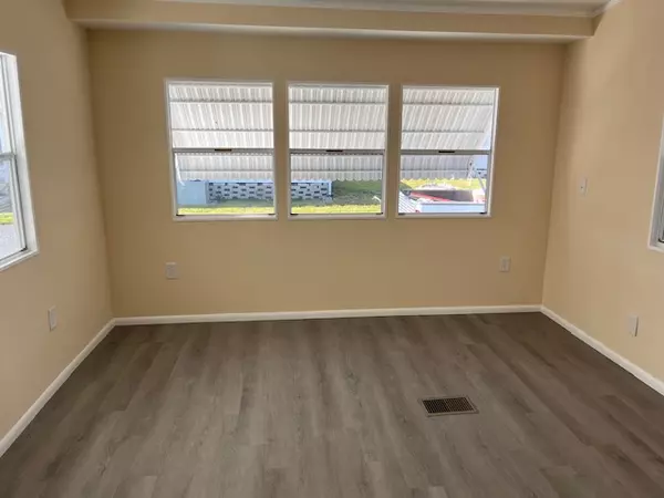 Clearwater, FL 33764,1211 Pekinese Drive