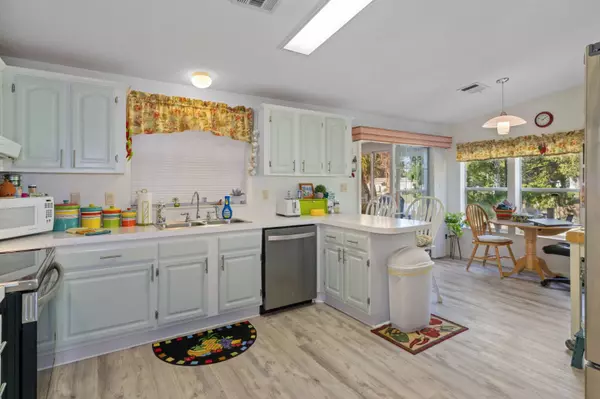 Homosassa, FL 34448,2684 Pebble Brook Dr. #207