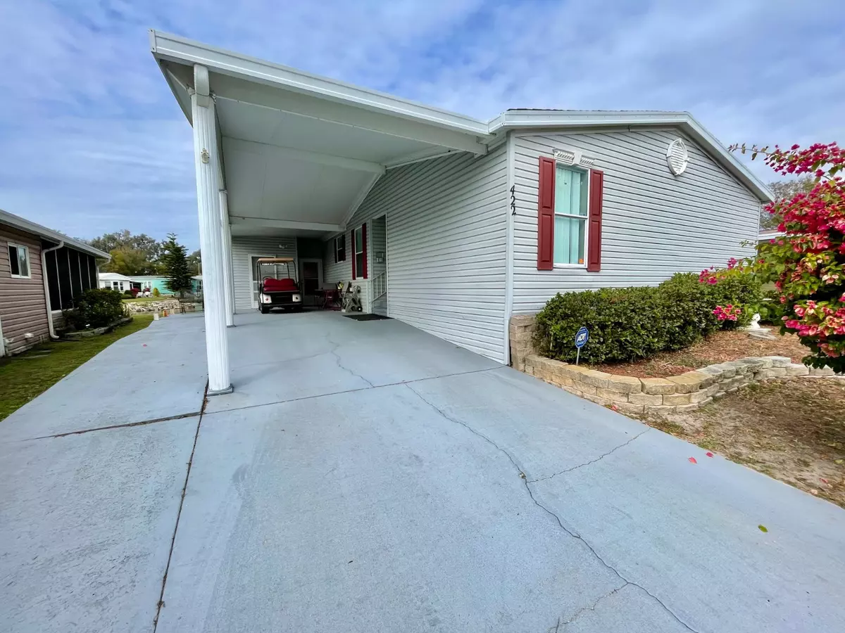 Plant City, FL 33565,422 Falcon Crest