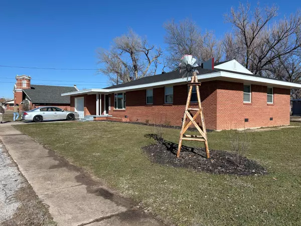 202 E Ponca St,  Garber,  OK 73738