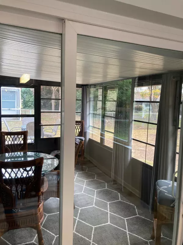 Hudson, FL 34667,8106 Roxboro Dr.