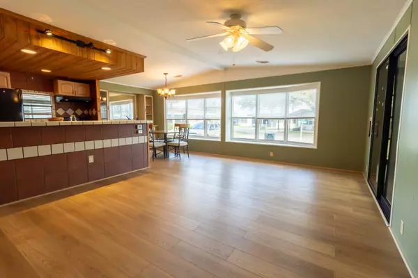 Winter Haven, FL 33881,181 Geneva