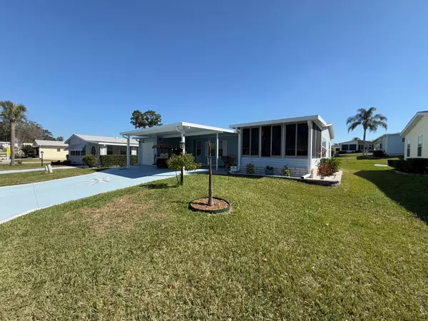 Lady Lake, FL 32159,421 Palmer Dr