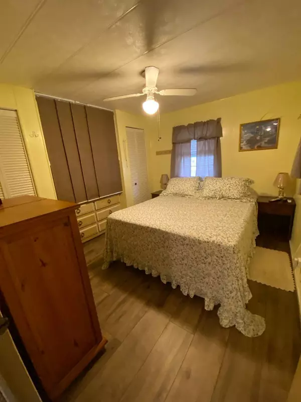 Ruskin, FL 33570,1731 Gangway Loop #218