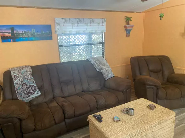 Flagler Beach, FL 32136,12 White Feather