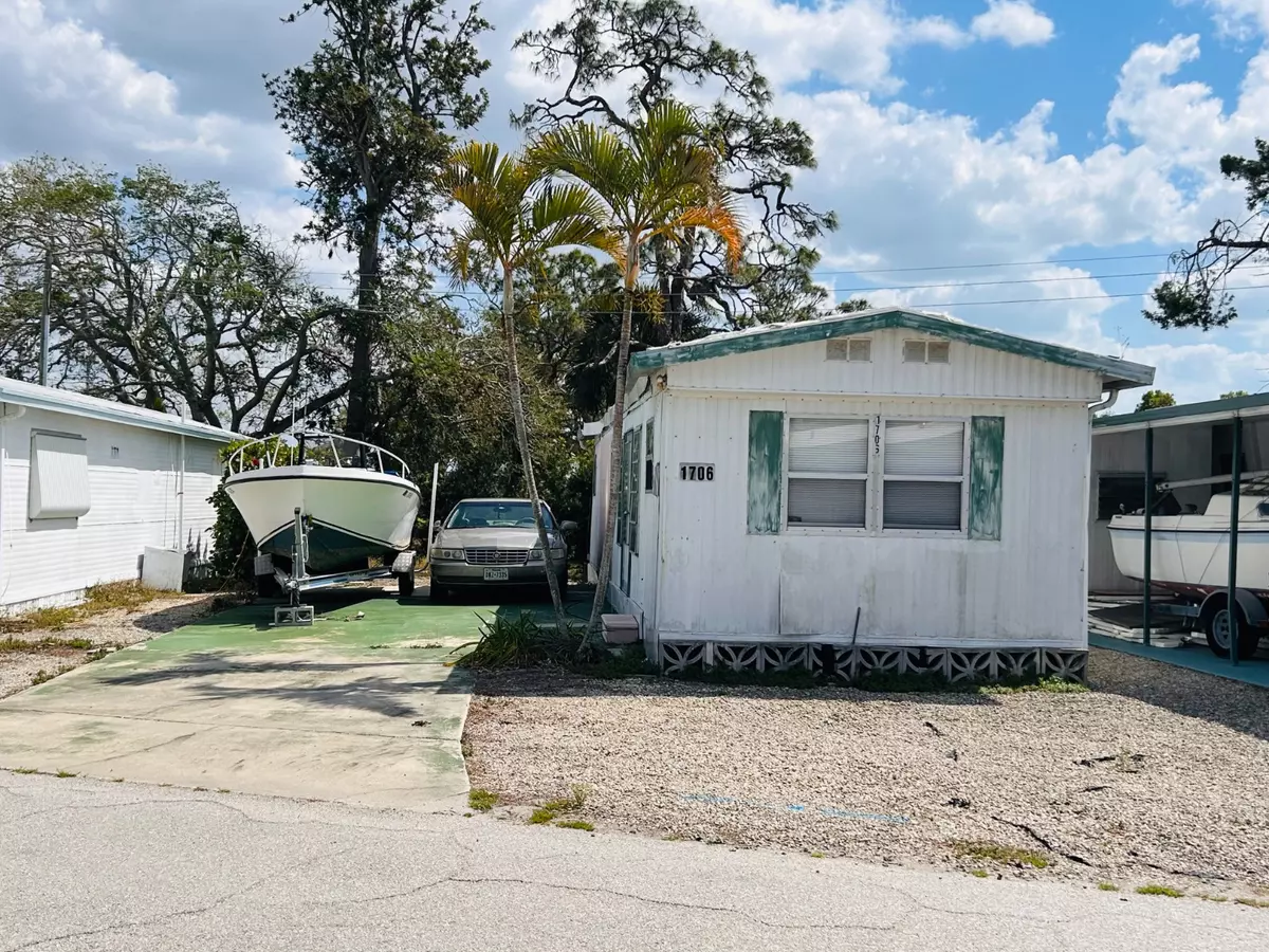 Bradenton, FL 34207,1706 Tennessee Ave