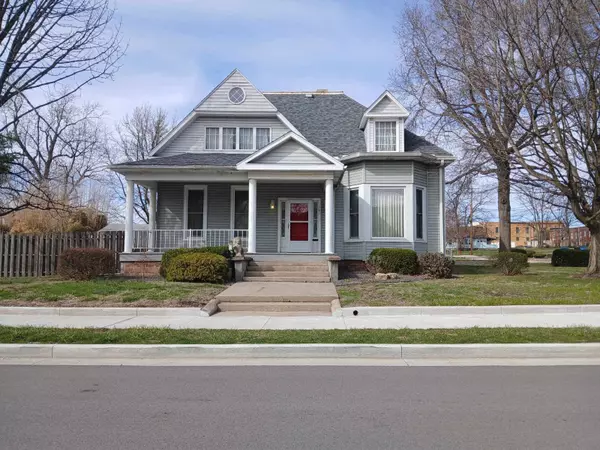 1305 Lexington, Lawrenceville, IL 62439