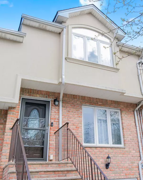 88 Gwenn loop, Staten Island, NY 10314