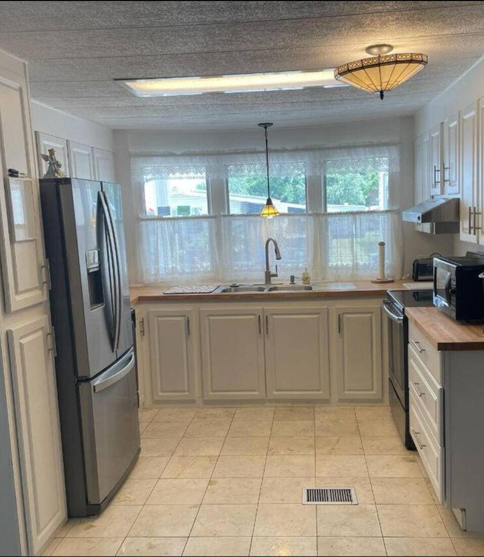 Valrico, FL 33594,2114 Miramont Cir