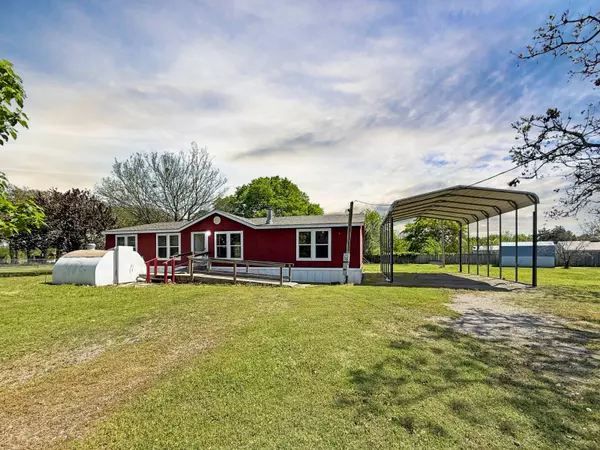 1504 Crow St, Hartshorne, OK 74547