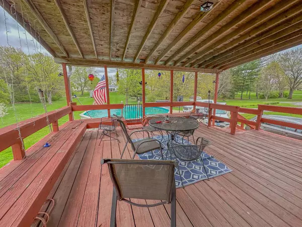 Pittsfield, IL 62363,508 Orchard St