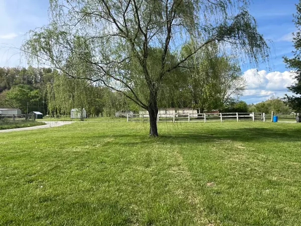 Liberty, KY 42539,29 Barnard Ln