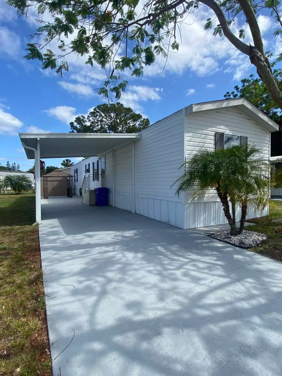 Orlando, FL 32826,13669 Wesleyan Blvd #73