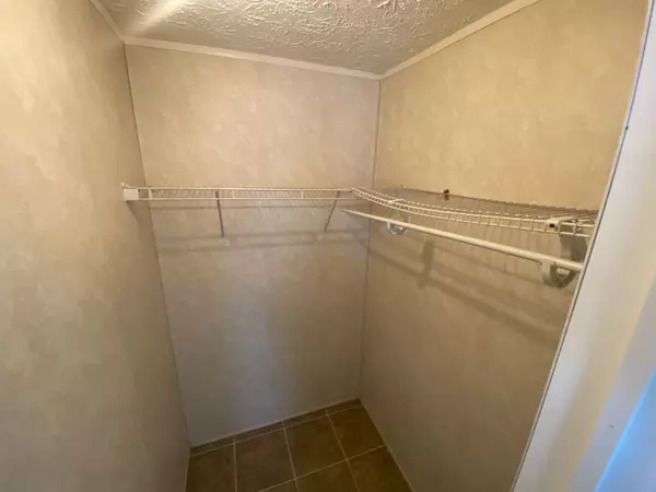 Orlando, FL 32826,13669 Wesleyan Blvd #73