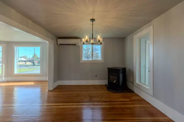 Burns, OR 97720,940 N Egan Ave