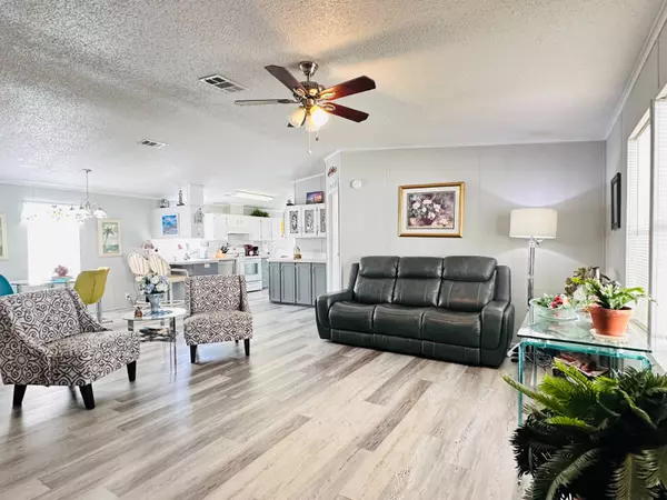 Valrico, FL 33594,3512 Engineer Drive