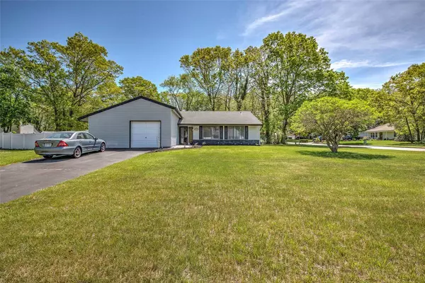 12 Folsom Lane, Coram, NY 11727