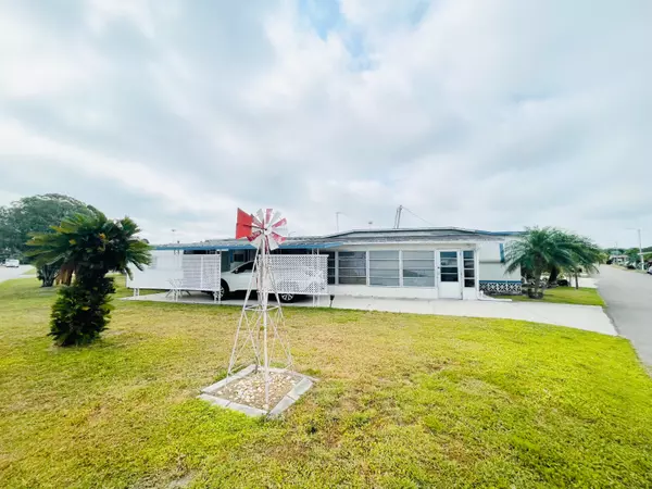 Lakeland, FL 33815,452 Holiday Blvd