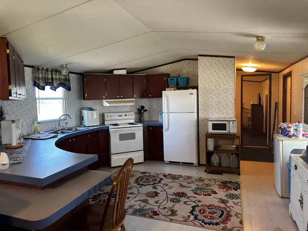 Many, LA 71486,245 Vivi Lane