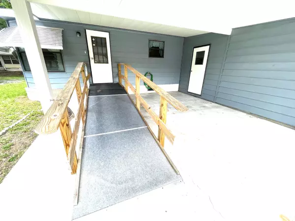 Plant City, FL 33565,328 Lagoon Key