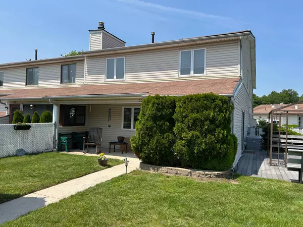 30 REGIS DRIVE #76, Staten Island, NY 10314