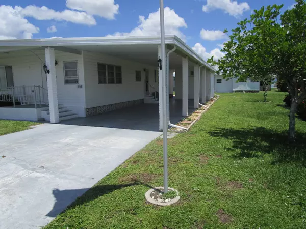 North Fort Myers, FL 33903,3158 Mercury Ln