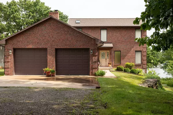 105 Firefly Ct, Altamont, MO 64620