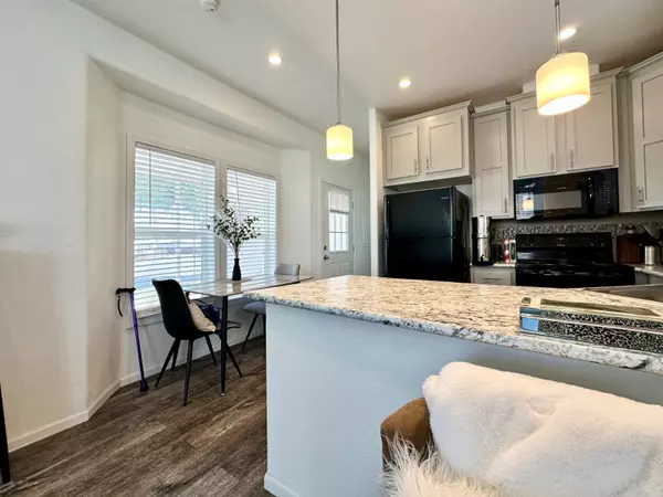 Apache Junction, AZ 85120,1700 W Shiprock St #1