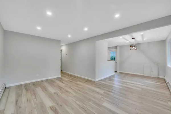 Bay Shore, NY 11706,3 Auburn Avenue