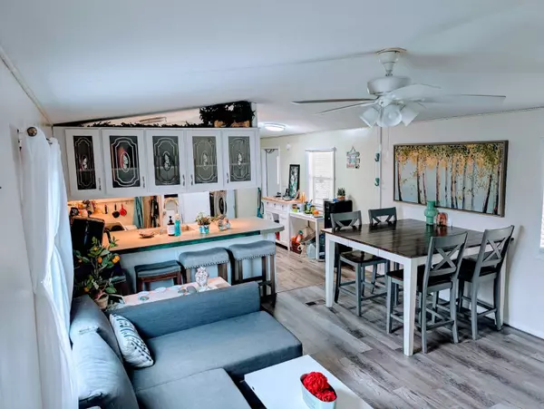 North Fort Myers, FL 33917,85 Gazelle Drive